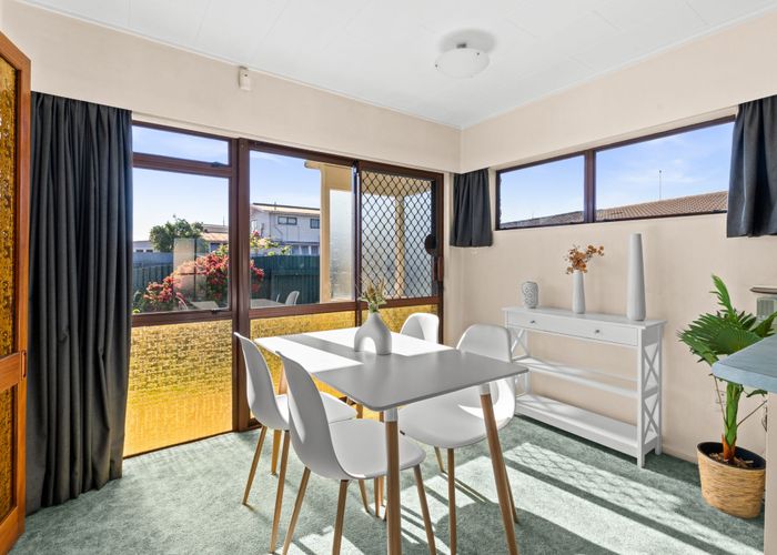  at 2/116 Stortford Street, Saint Leonards, Hastings, Hawke's Bay