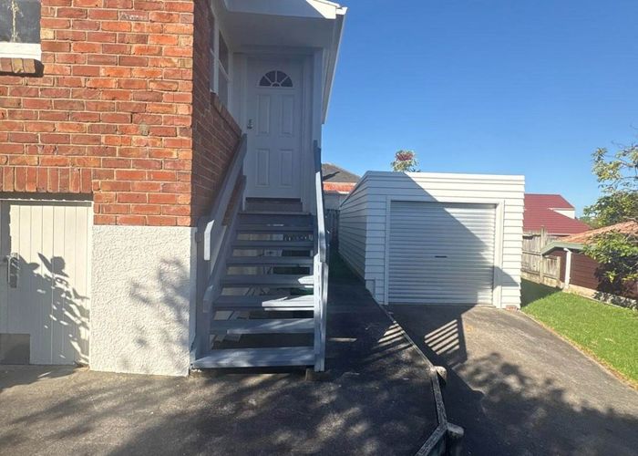  at 15 Staveley Avenue, Hillsborough, Auckland City, Auckland