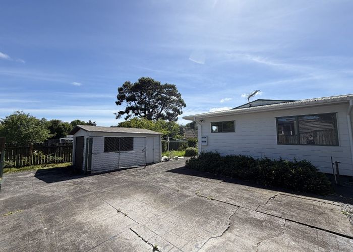  at 5A Bayside Aveune, Te Atatu Peninsula, Waitakere City, Auckland