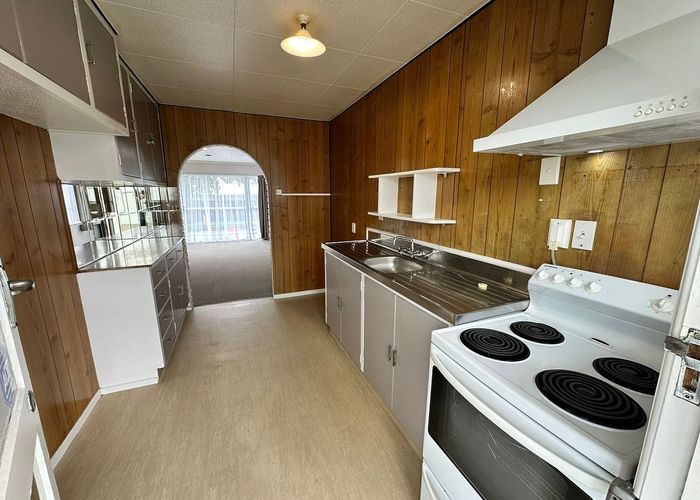  at 2/80 Charles Street, Waltham, Christchurch