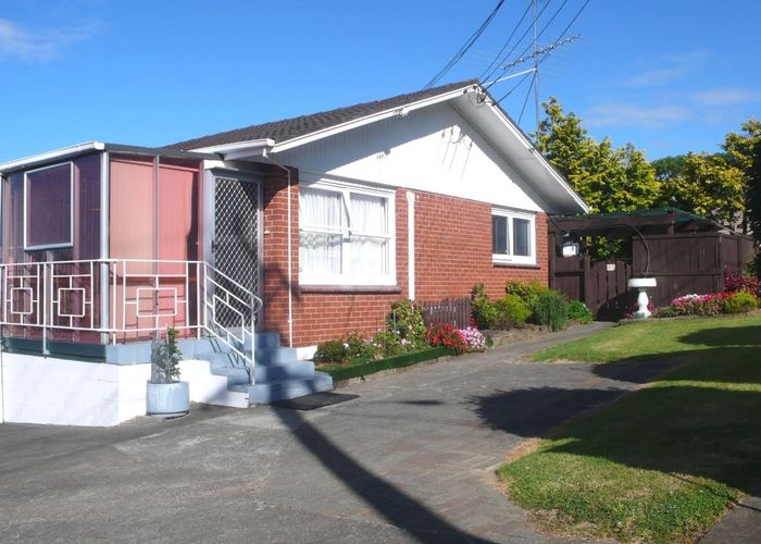  at 1/16 Bailey Road, Mount Wellington, Auckland