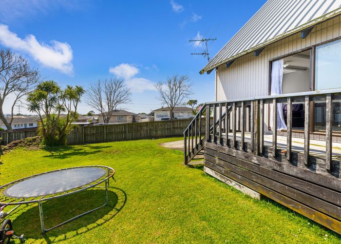  at 1/127 Boundary Road, Clover Park, Auckland