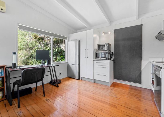 at 2/237 Rangatira Road, Beach Haven, North Shore City, Auckland