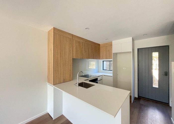  at 7 Selo Street, Glen Eden, Waitakere City, Auckland