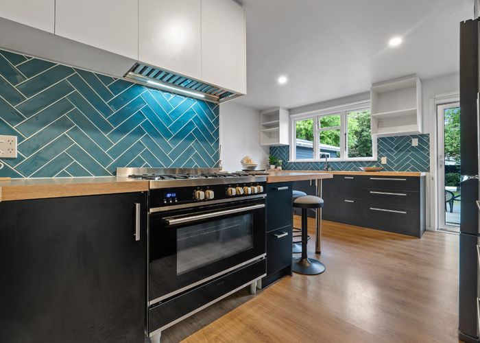 at 180 Grahams Road, Burnside, Christchurch