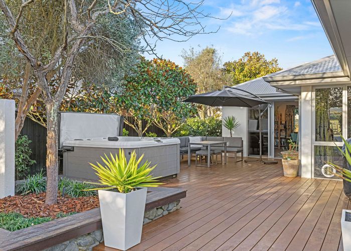  at 32 Rue De La Mare, Parklands, Christchurch City, Canterbury