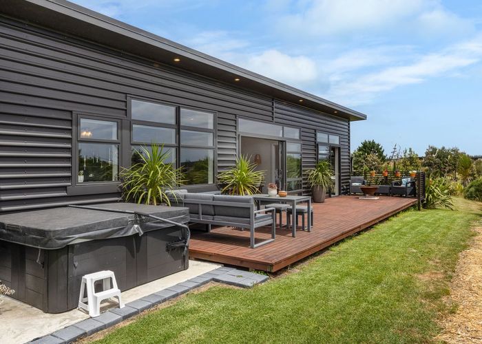  at 7 Quail Way, Waitarere, Levin