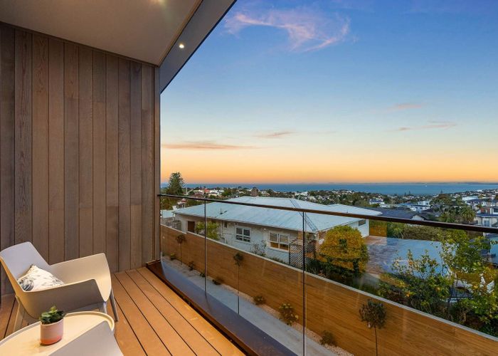  at 437A East Coast Road, Mairangi Bay, North Shore City, Auckland