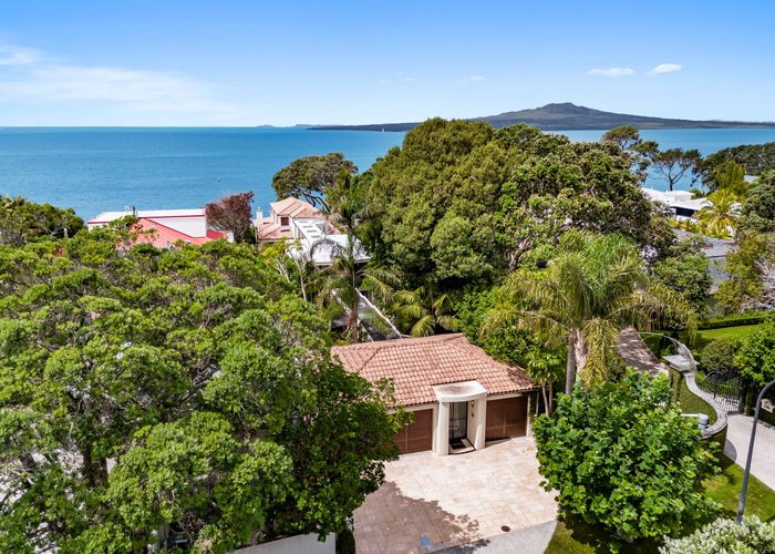  at 13 Clifton Road, Hauraki, North Shore City, Auckland