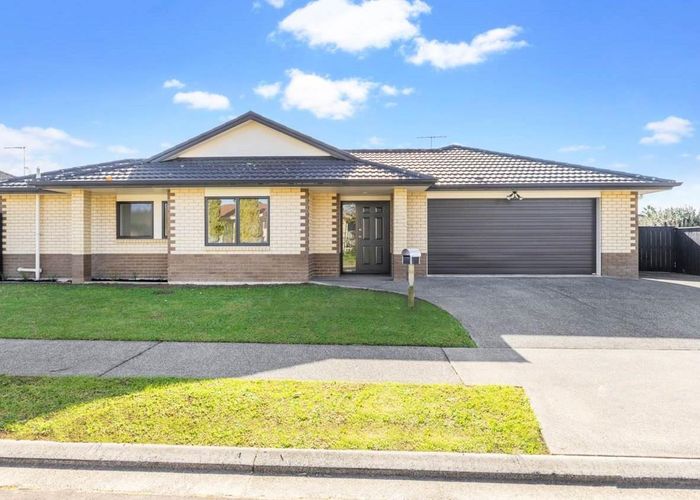  at 33 Belcoo Crescent, East Tamaki, Auckland