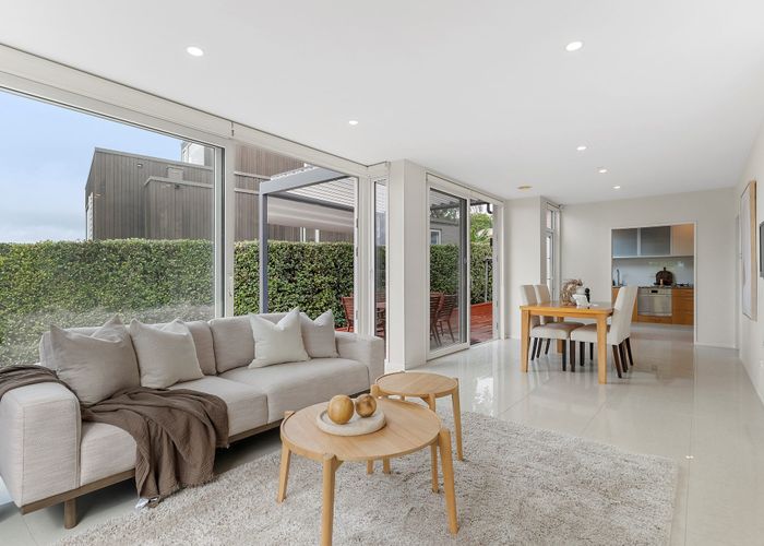  at 3 Godden Crescent, Orakei, Auckland