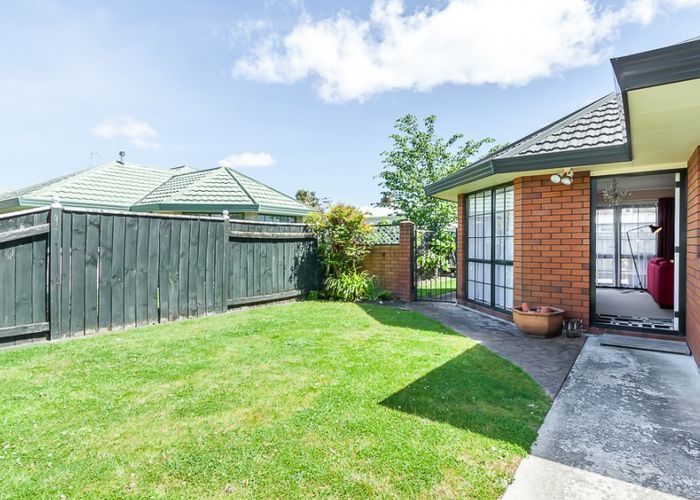  at 3 Sovereign Court, West End, Palmerston North