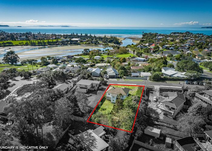  at 6 River Road, Red Beach, Red Beach