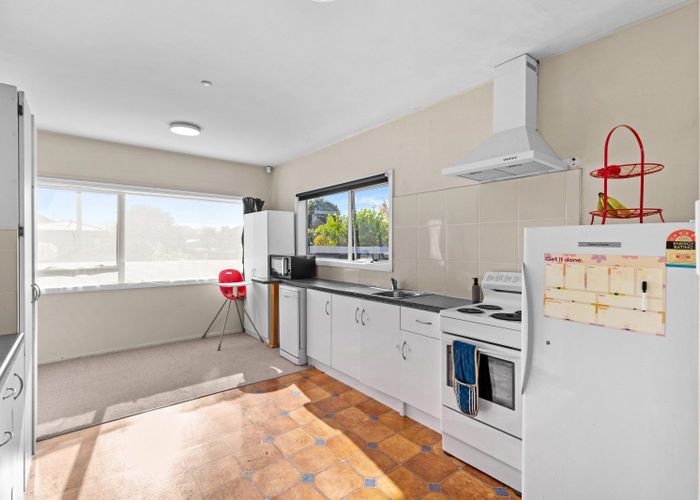  at 8 Glasgow Street, Takaro, Palmerston North, Manawatu / Whanganui