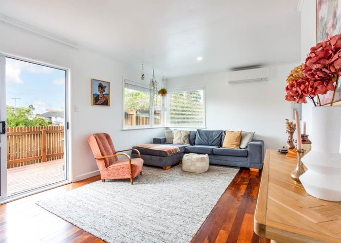  at 2 Cradock Street, Avondale, Auckland City, Auckland