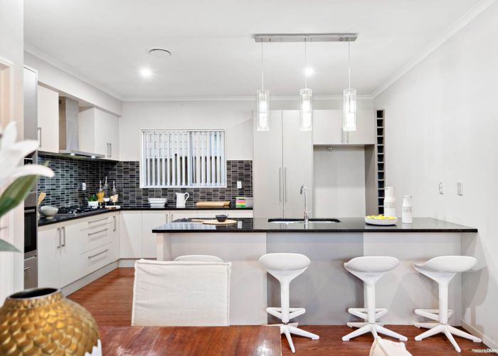  at 2 Bruckless Drive, Flat Bush, Auckland