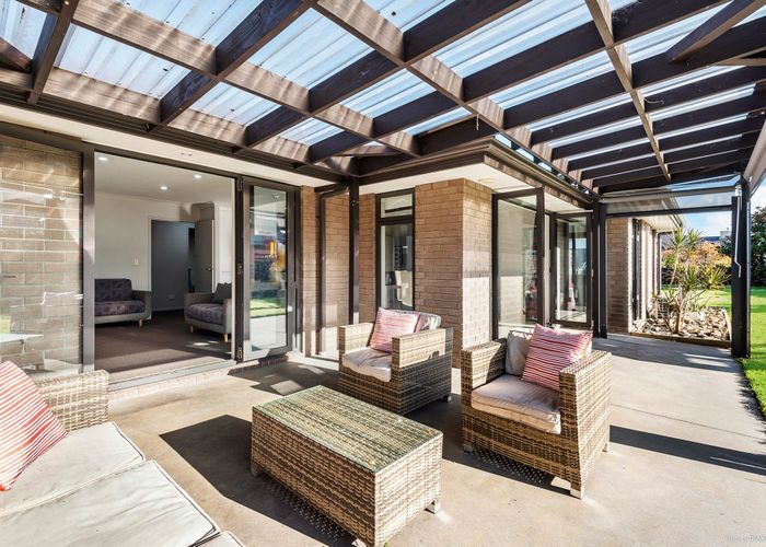  at 14 Searle Drive, Patumahoe, Pukekohe