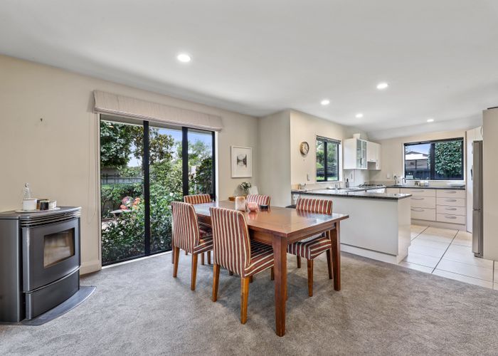  at 1/25 Bryndwr Road, Fendalton, Christchurch