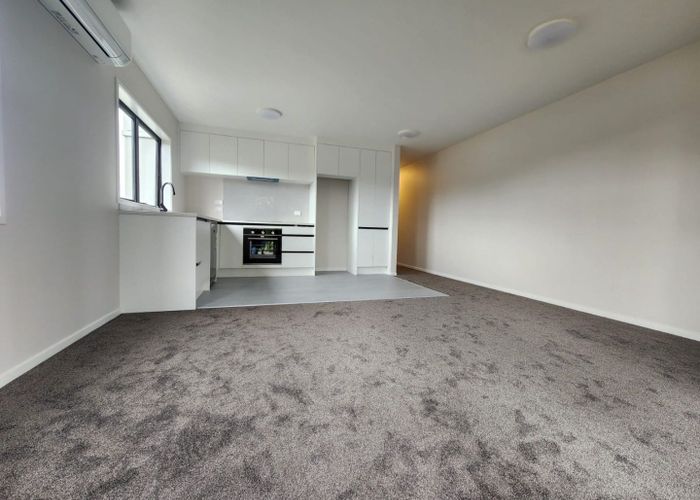  at 8/6 Hamlin Road, Mount Wellington, Auckland City, Auckland