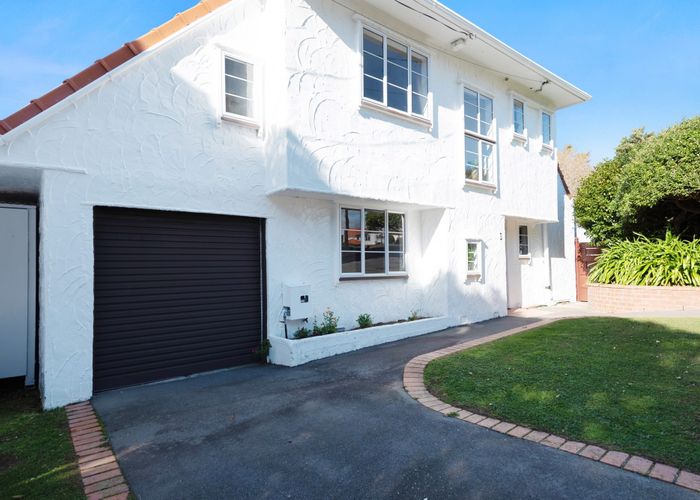  at 2 Homewood Crescent, Karori, Wellington