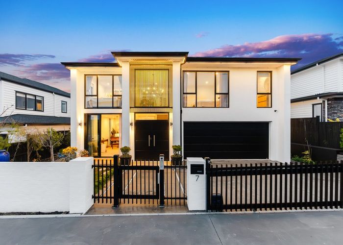  at 7 Hopetea Street, Long Bay, Auckland