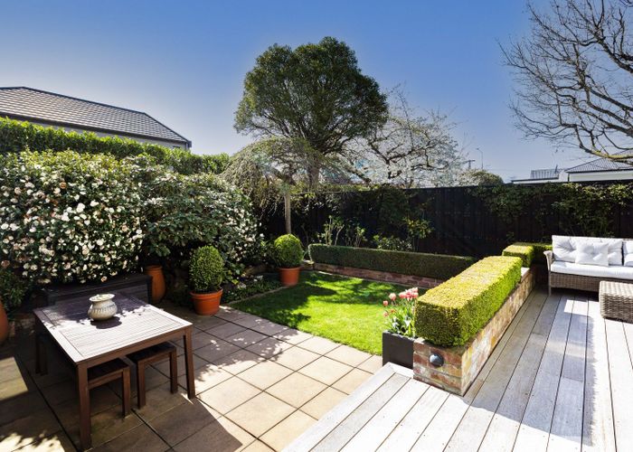  at 2/6 Lloyd Street, Strowan, Christchurch