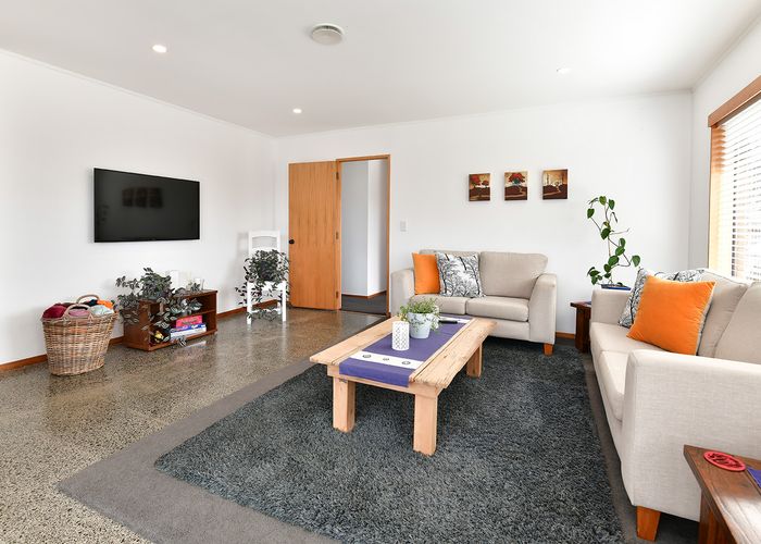  at 1/2 Law Street, Torbay, Auckland