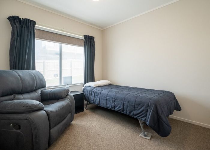  at 13B Madigan Place, Glendene, Waitakere City, Auckland