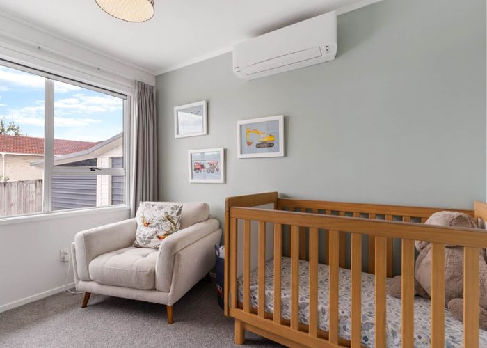  at 16 Pipitea Place, Massey, Waitakere City, Auckland