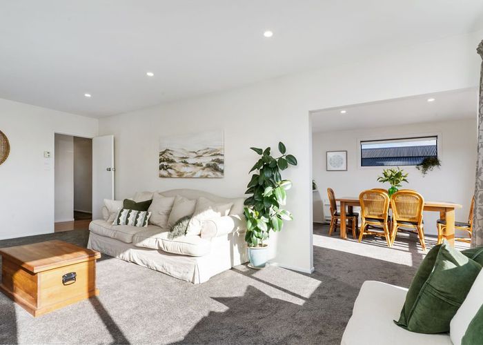  at 8 Oldham Crescent, Halswell, Christchurch City, Canterbury