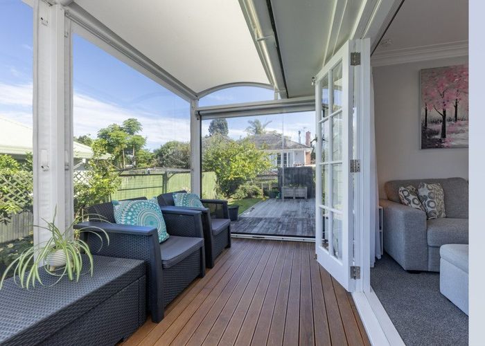  at 2 Simpson Road, Ranui, Auckland