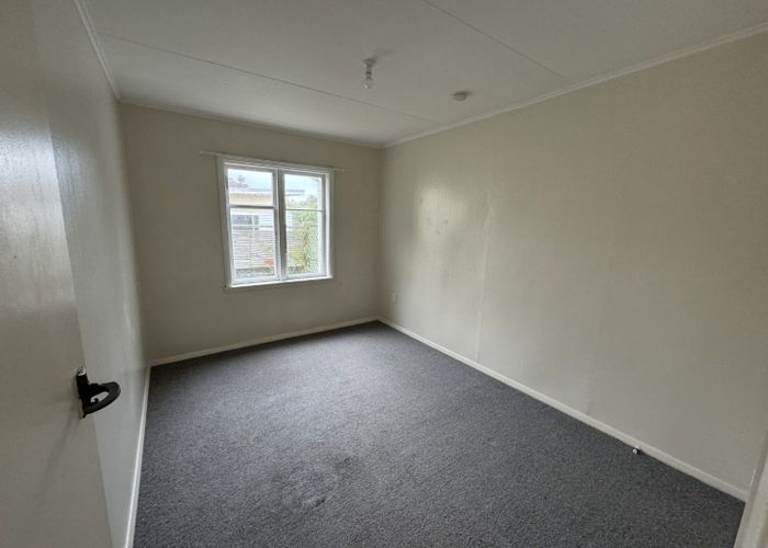  at 8 Mahoe street, Otaki Beach, Kapiti Coast, Wellington