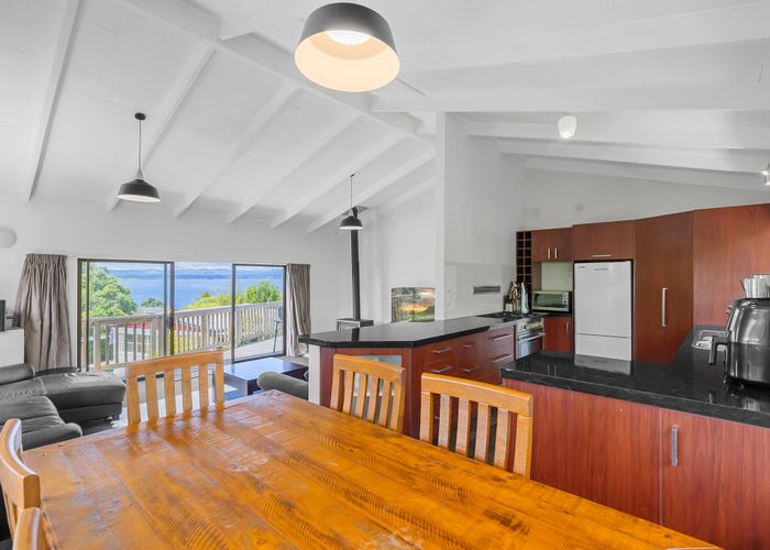  at 1/17 Besley Place, Acacia Bay, Taupō