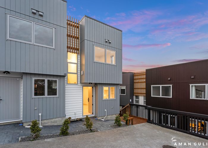  at 10/24 Mili Way, Ranui, Auckland