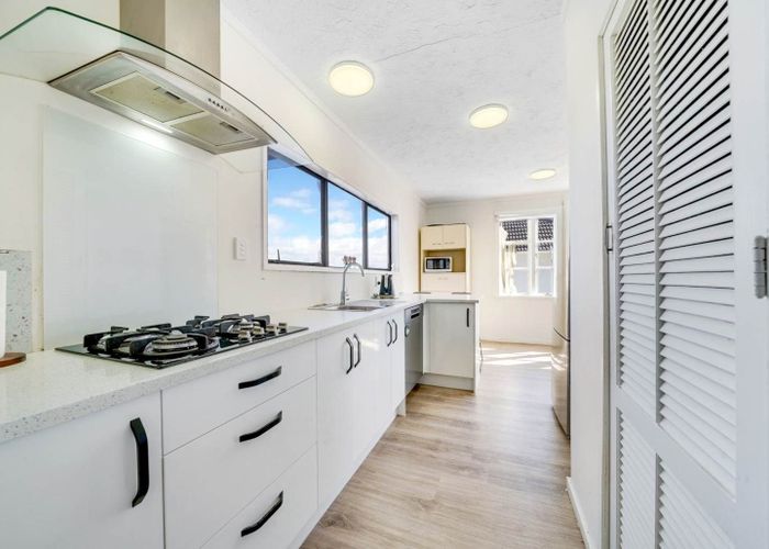  at 2 Triton Avenue, Mount Albert, Auckland
