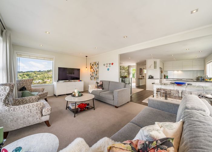  at 90A Dowse Drive, Maungaraki, Lower Hutt