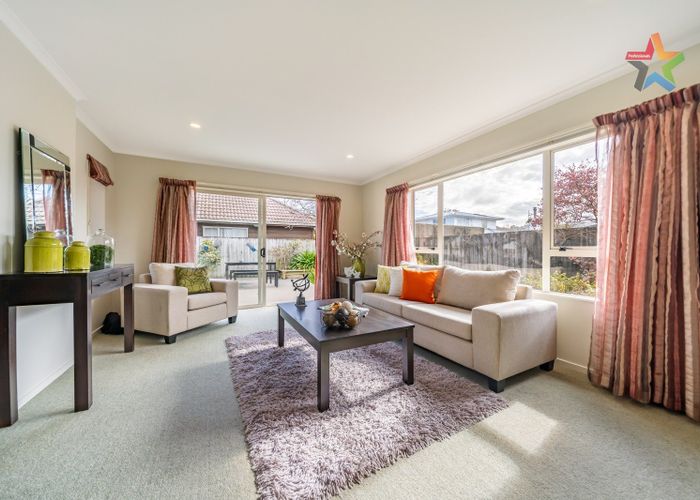 at 2/19 Richmond Grove, Woburn, Lower Hutt