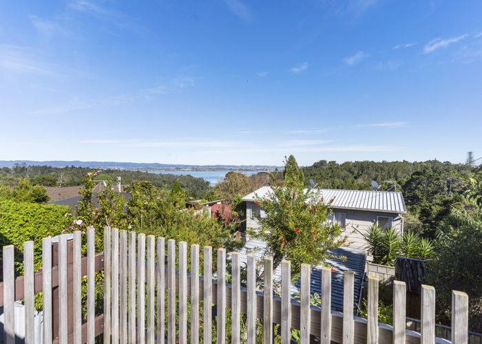  at 4/7 Balmain Road, Birkenhead, North Shore City, Auckland