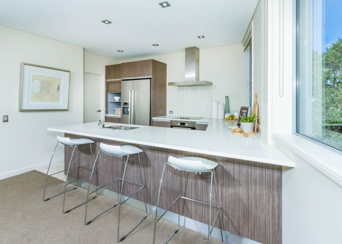  at 441H Beach Road, Mairangi Bay, Auckland