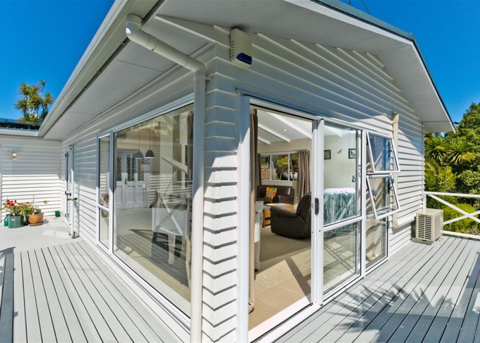  at 23 Grassmere Road, Henderson Valley, Auckland