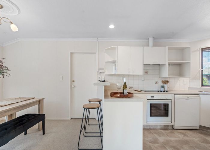  at 12 Longford Court, Forest Lake, Hamilton