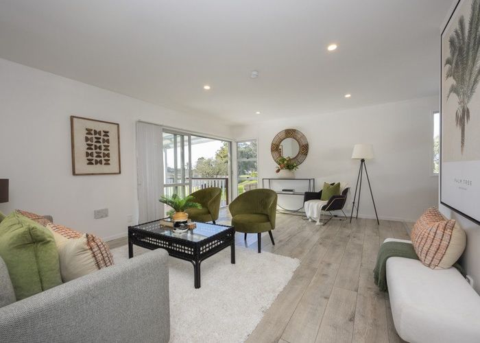  at 16 Mckinstry Avenue, Mangere East, Auckland