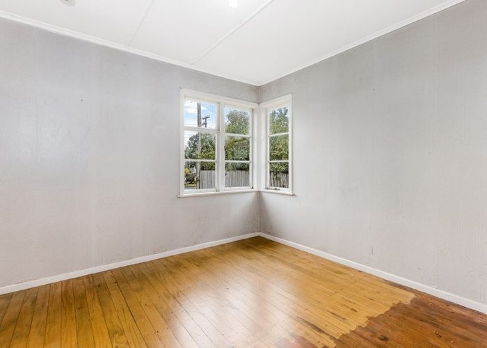  at 16 Brains Road, Kelston, Auckland