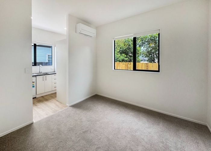  at 2/425 Hereford St, Linwood, Christchurch City, Canterbury