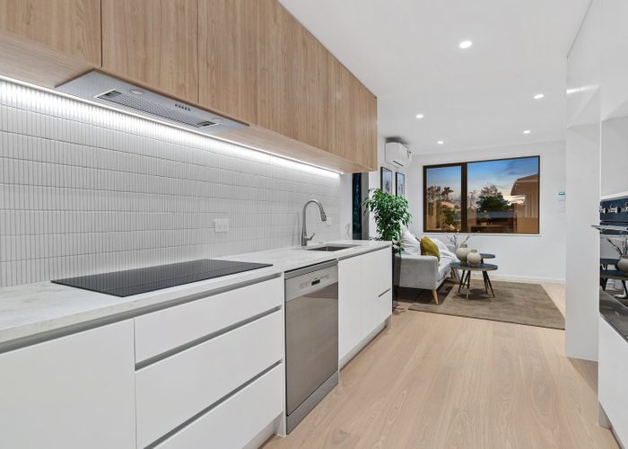  at 9B O'donn Avenue, Beach Haven, North Shore City, Auckland
