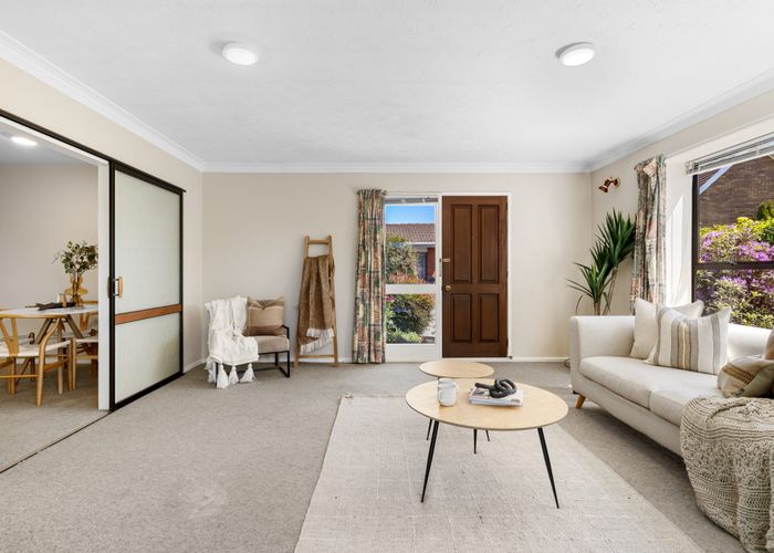 at 2/127 Reynolds Avenue, Bishopdale, Christchurch