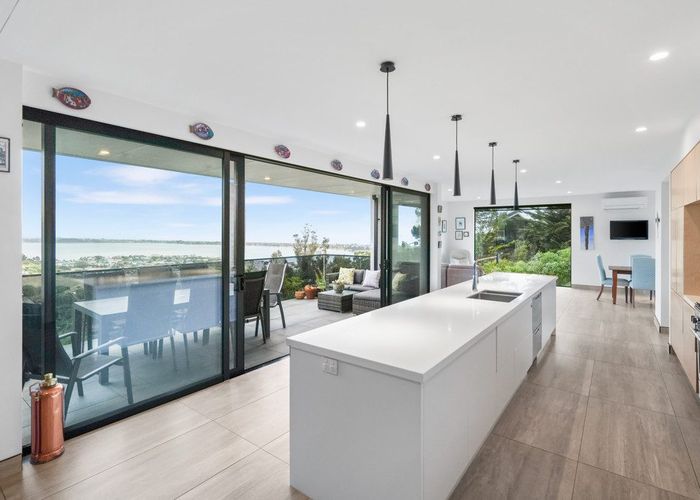  at 8A Mandalay Lane, Redcliffs, Christchurch