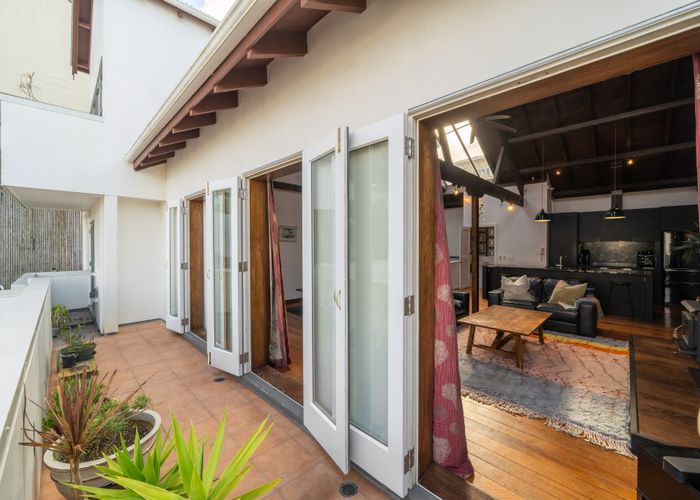  at 2/12 Little George Street, Thorndon, Wellington, Wellington