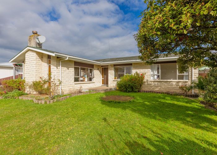  at 37 Robinson Crescent, Tamatea, Napier, Hawke's Bay