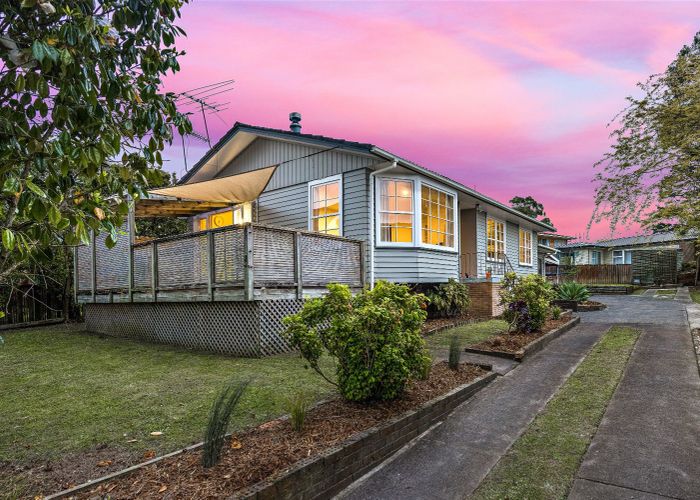  at 7 Allington Road, Massey, Auckland